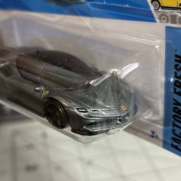 2025 Hot Wheels Ferrari SF90 Stradale - Gray - Picture 3 of 6